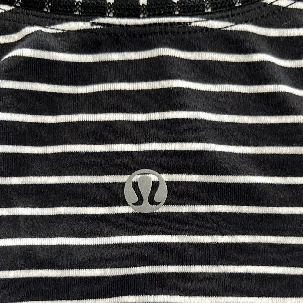 Lululemon Think Fast Tank Parallel Stripe Black White